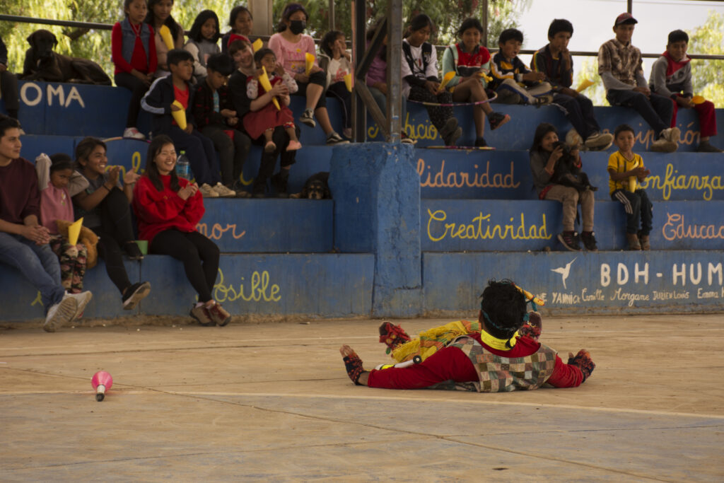 clownlayedout Fundación Bolivia Digna